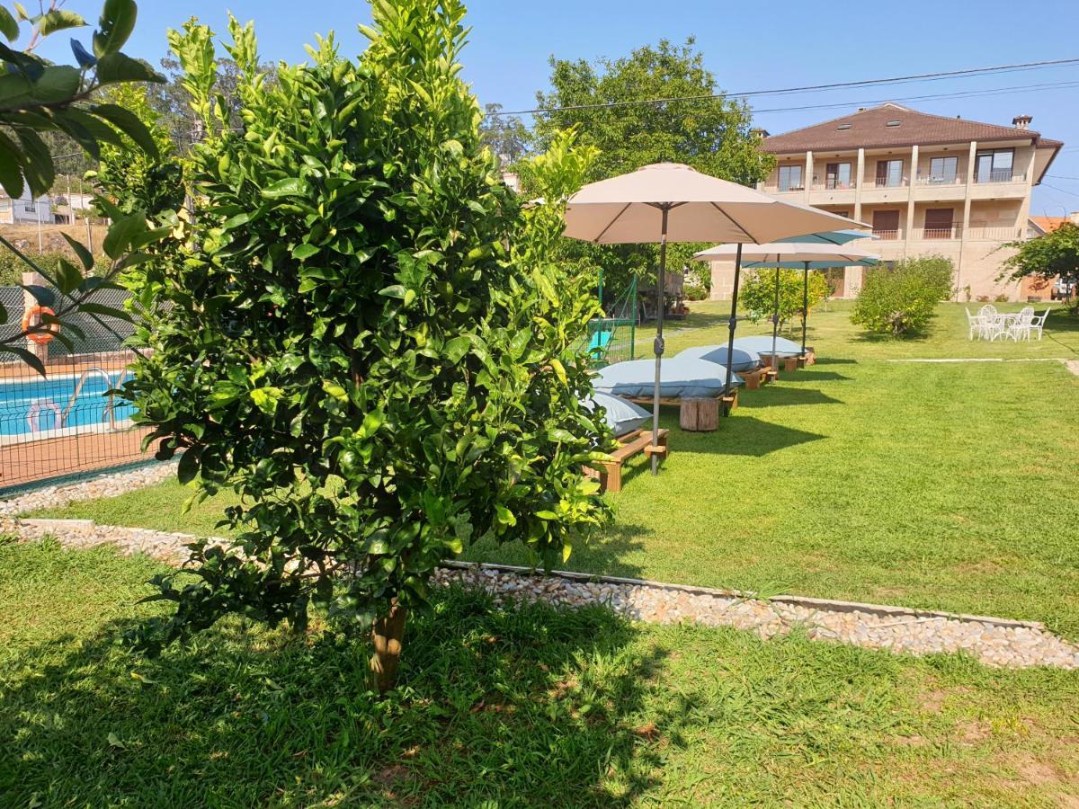 Apartamentos Ria De Aldán מראה חיצוני תמונה