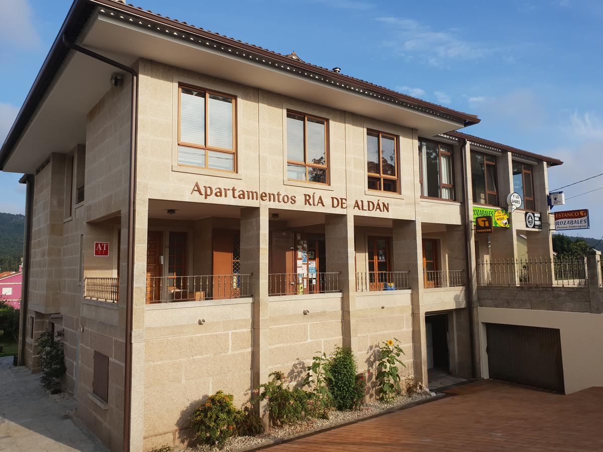 Apartamentos Ria De Aldán מראה חיצוני תמונה