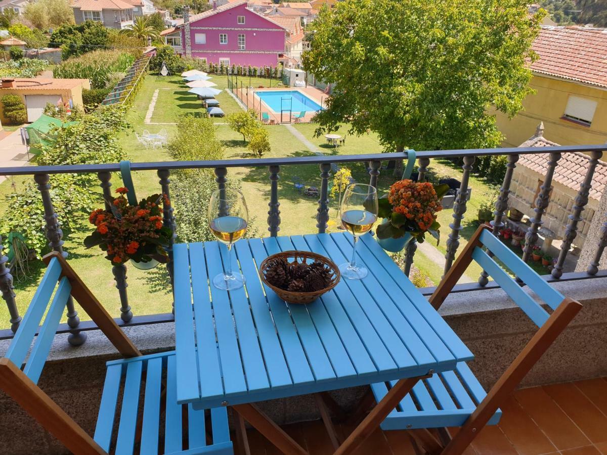 Apartamentos Ria De Aldán מראה חיצוני תמונה